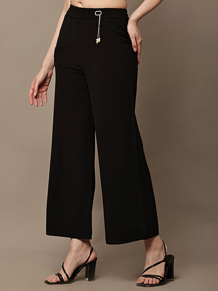 Cropped length straight fit pant