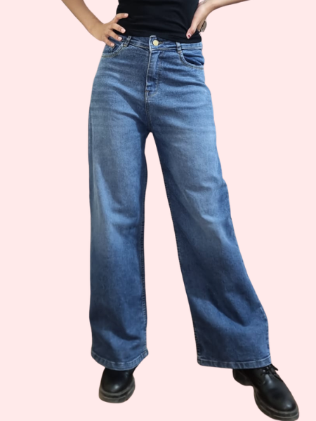 Wide-Leg High-Waisted Jeans